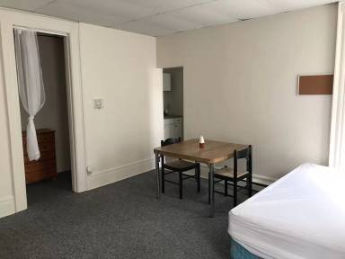 Main picture of 254 W 9th St