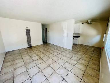 Main picture of 1140 E Lexington Ave