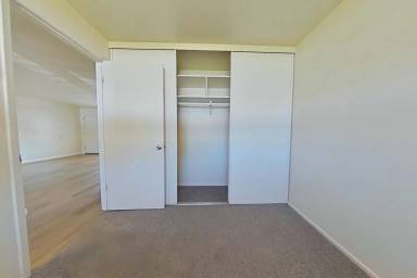 Main picture of 2740 SW Morris Ave
