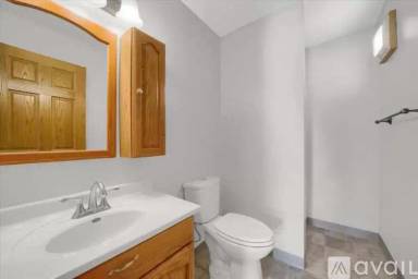 Main picture of 925 30th Ave S
