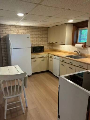 Main picture of 74 Brickyard Cove Rd