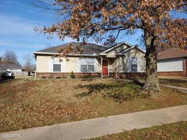 Main picture of 5642 W Fountain St