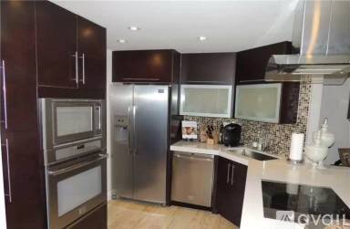 Main picture of Marine Tower Condominiums