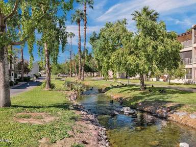 Main picture of Lakebrook Villas