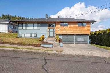 Main picture of 219 NW 19th Ave
