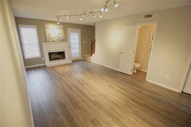 Main picture of Wayneridge Townhomes