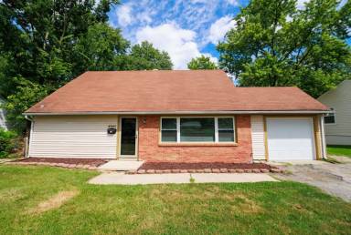 Main picture of 4045 N Arlington Ave