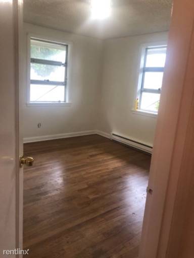 Main picture of 4106 SW Graham St