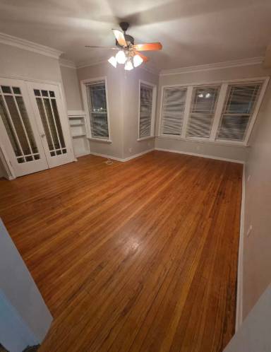 Main picture of 11033 S Vernon Ave