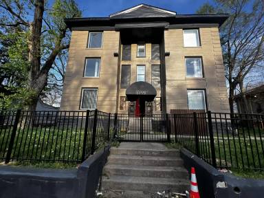 Main picture of 1155 S 28th St