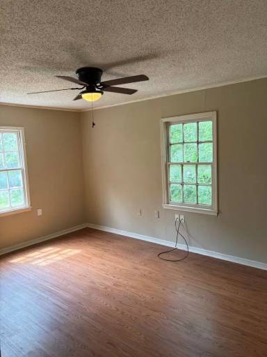 Main picture of 1914 Windsor Ave