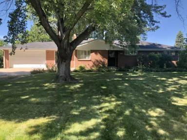 Main picture of 6201 S Clarkson St