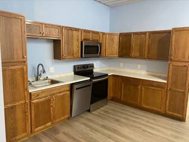 Main picture of 6300 Carver Rd
