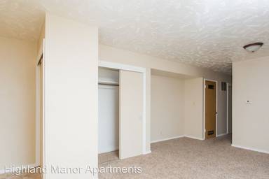Main picture of 303 W Highland Dr
