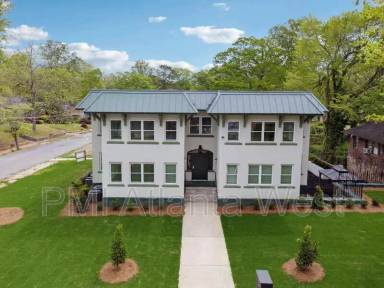 Main picture of 750 Cascade Pl SW