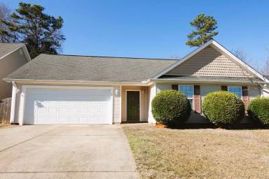 Main picture of 139 Stockbridge Dr