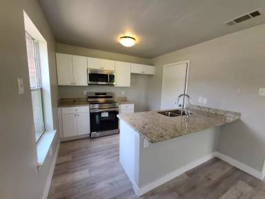 Main picture of 4007 Roberts Ave