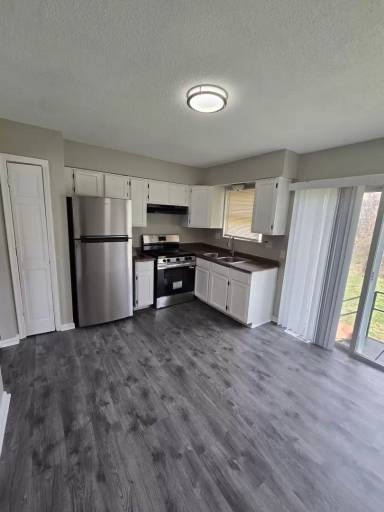 Main picture of 1410 N 63rd Ter