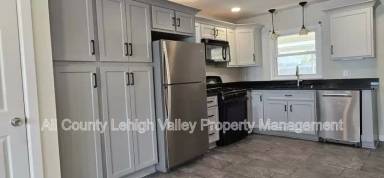 Main picture of 1517 Richard Ave