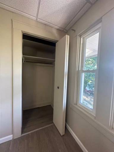 Main picture of 353 Pennsylvania Ave