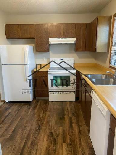 Main picture of 2426 30th Ave NW