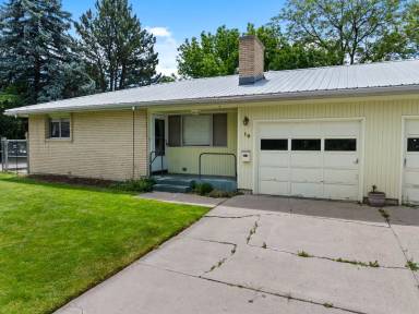 Main picture of 19 Rice Ave