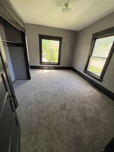 Main picture of 626 W 2nd St