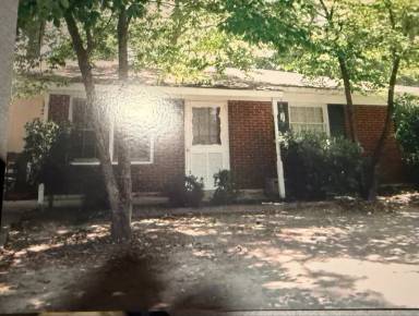 Main picture of 208 Valdes Dr