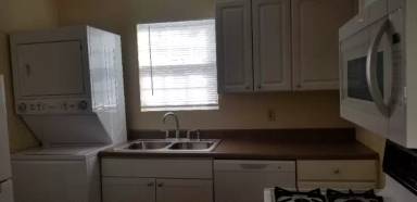Main picture of 1976 Higbee Ave