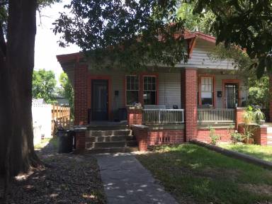 Main picture of 2203 Gilmore St