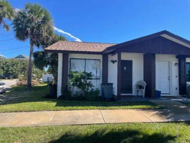 Main picture of 703 S Daytona Ave