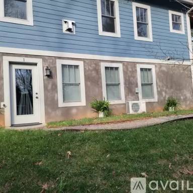 Main picture of 15 Marlborough Dr