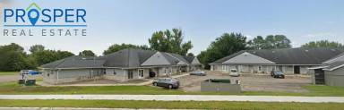Main picture of 200 Oak St