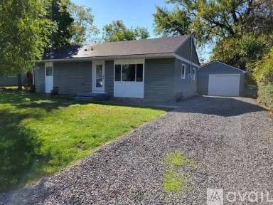 Main picture of 2418 Linden Dr