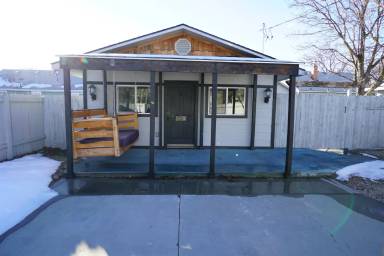 Main picture of 2933 W Nez Perce St