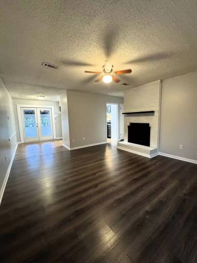 Main picture of 301 Maplewood Dr