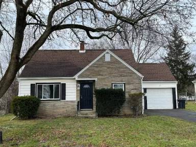 Main picture of 113 Traister Dr