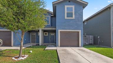 Main picture of 6922 Lakeview Dr