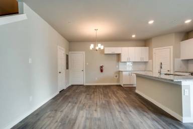 Main picture of 705 Wheatfield Dr