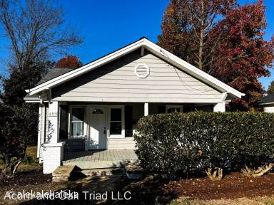 Main picture of 609 Waugh St
