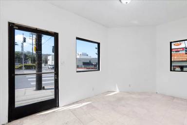 Main picture of 7969 Foothill Blvd