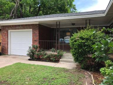 Main picture of 4109 NW 20th St