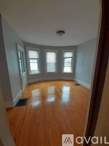 Main picture of 117 Taylor St