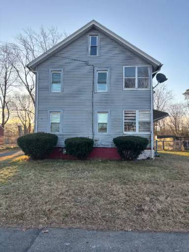 Main picture of 15 Clubhouse Rd