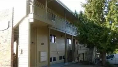 Main picture of 324 Avenue E