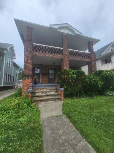 Main picture of 2680 E 128th St
