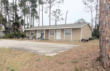 Main picture of 2911 India Palm Dr
