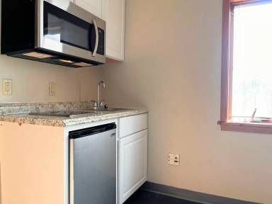 Main picture of 183 Jewett Pkwy