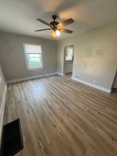 Main picture of 1036 N Bond St