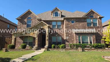 Main picture of 12381 Summertree Dr